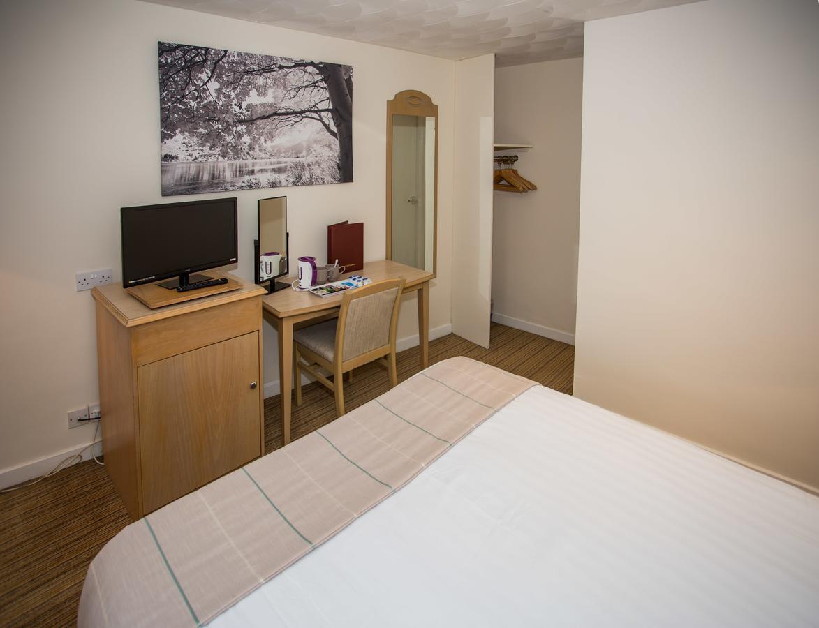 The Manor Guest House Cheadle  Ngoại thất bức ảnh
